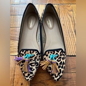 PRACTICALLY NEW - Hush Puppies Leopard Flats w/ tassel